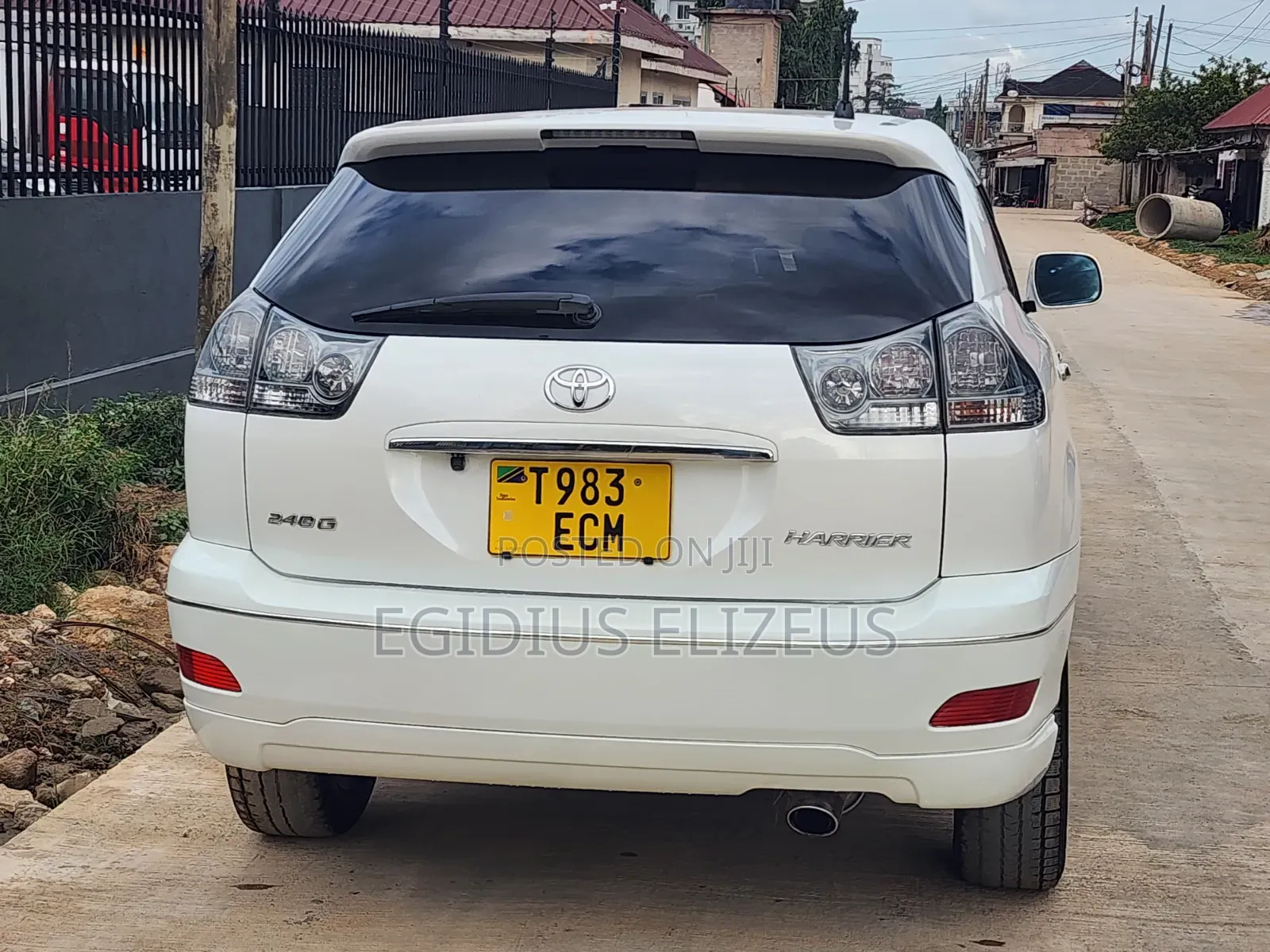 Toyota Harrier 2005 White