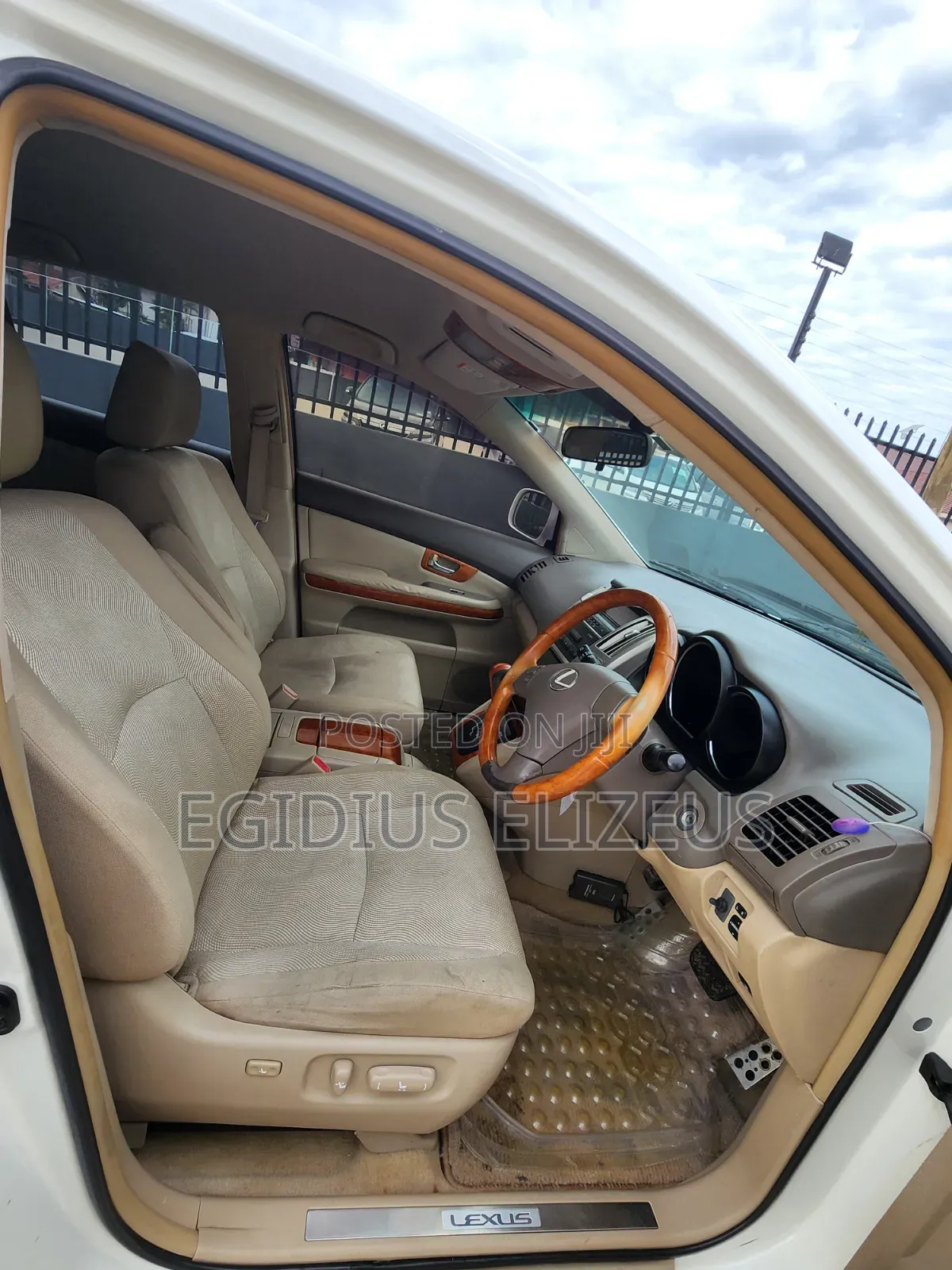Toyota Harrier 2005 White