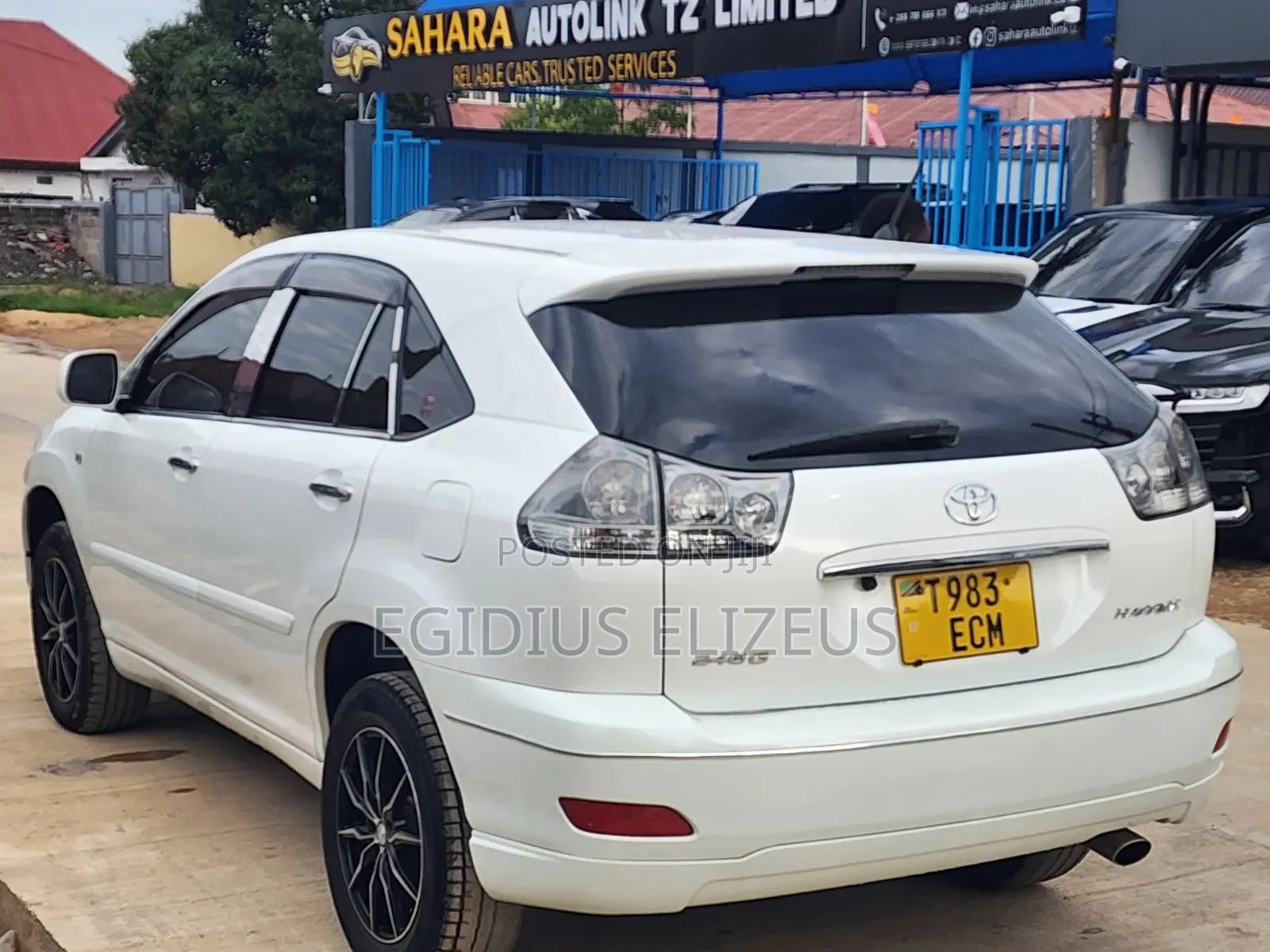 Toyota Harrier 2005 White