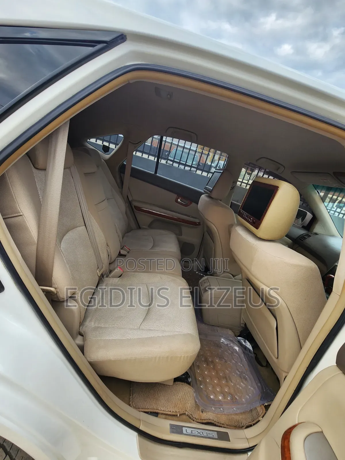Toyota Harrier 2005 White
