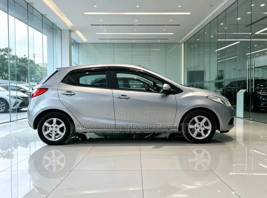 Mazda Demio 2009 Silver