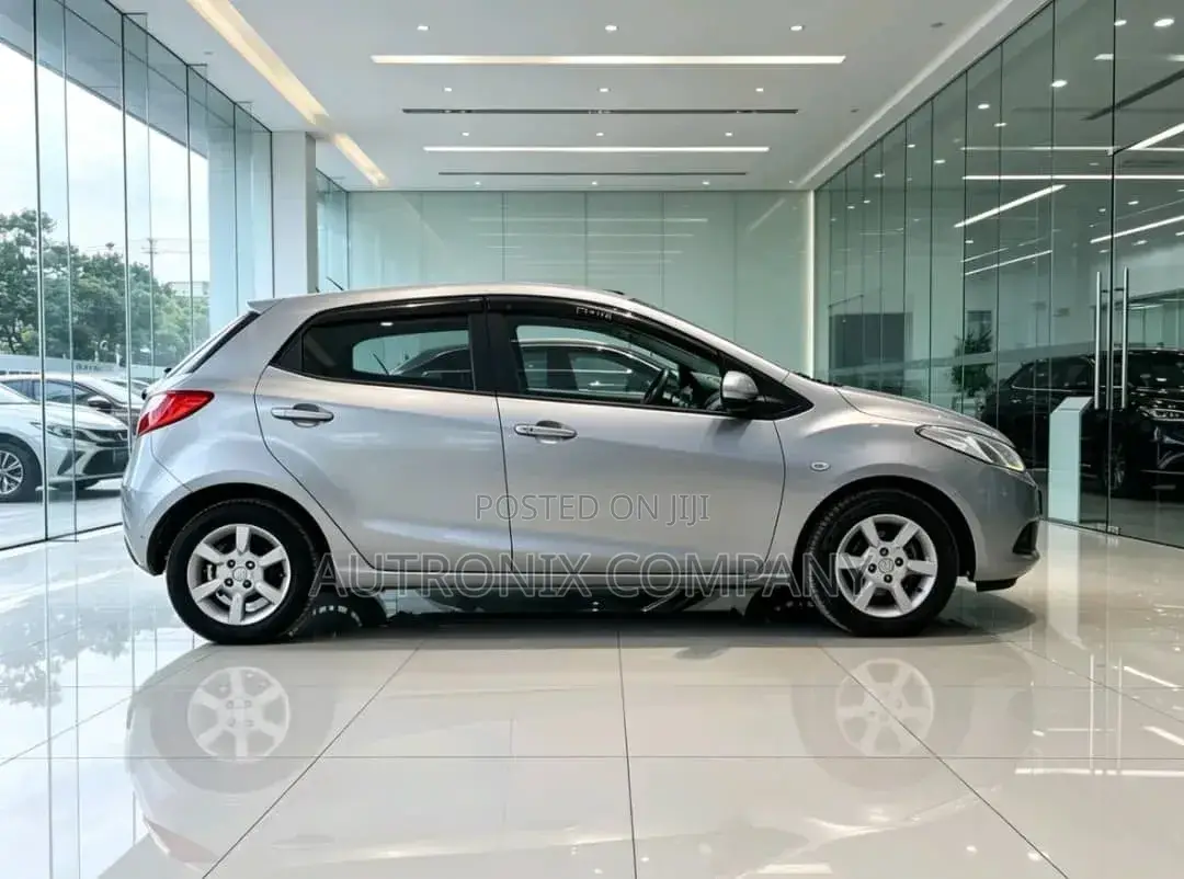 Mazda Demio 2009 Silver