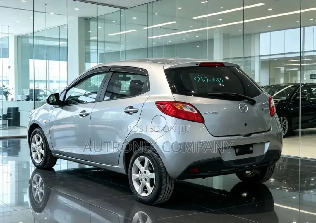 Mazda Demio 2009 Silver