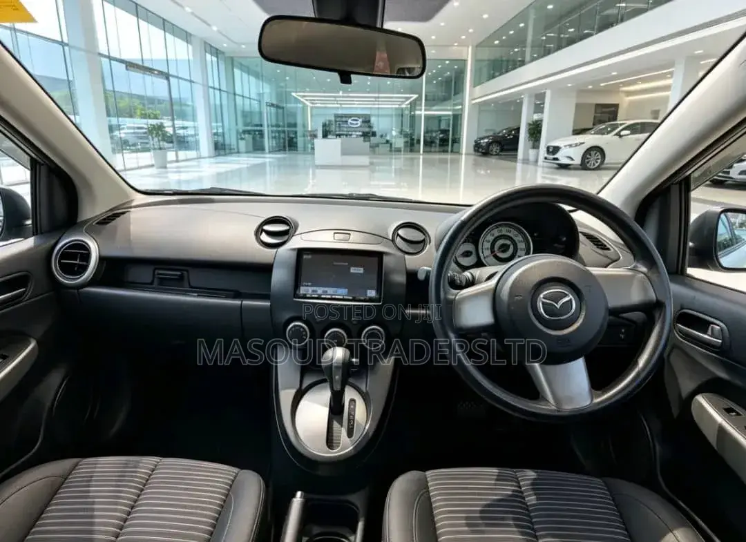 Mazda Demio 2009 Silver