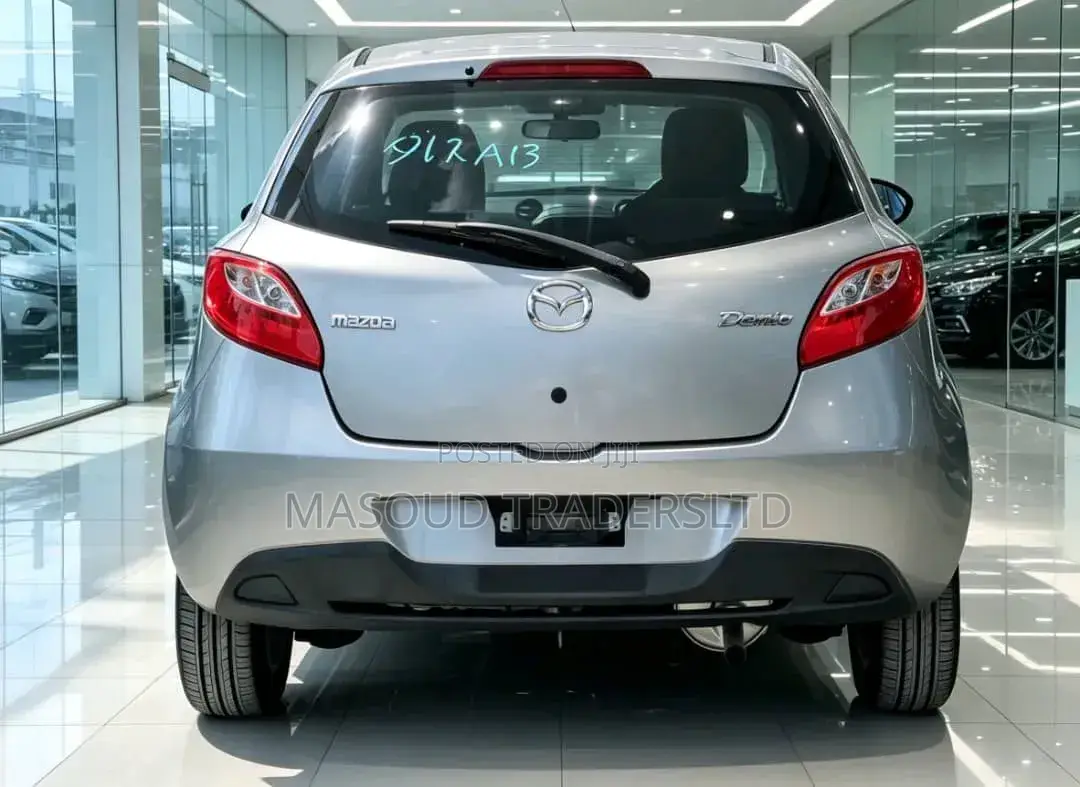 Mazda Demio 2009 Silver