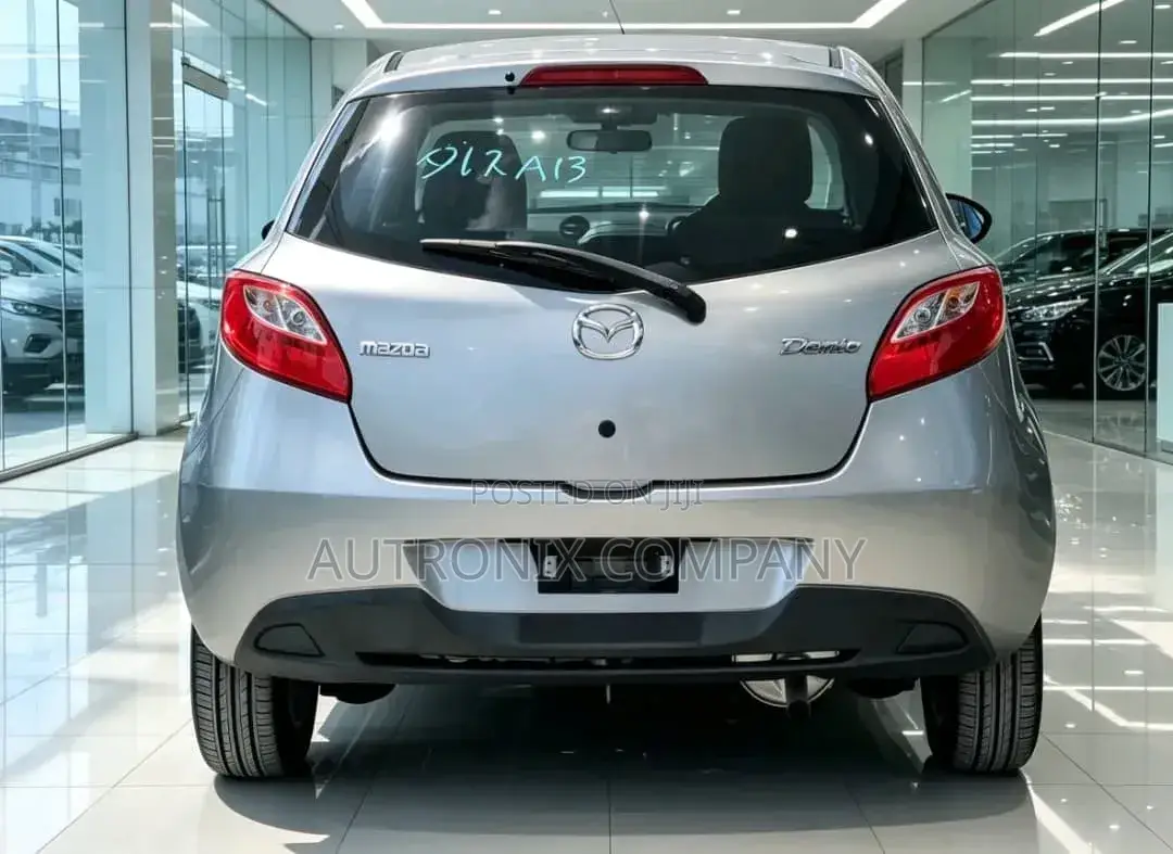 Mazda Demio 2009 Silver