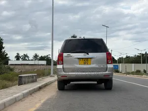Toyota Raum 2008 Gold