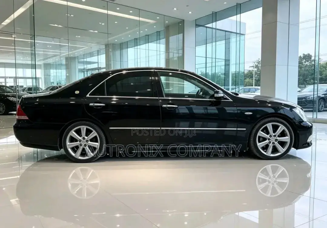 Toyota Crown 2007 Black