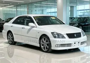 Toyota Crown 2006 Off white