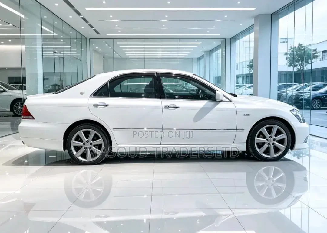 Toyota Crown 2006 Off white