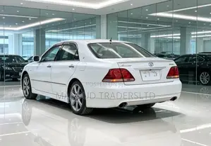 Toyota Crown 2006 Off white