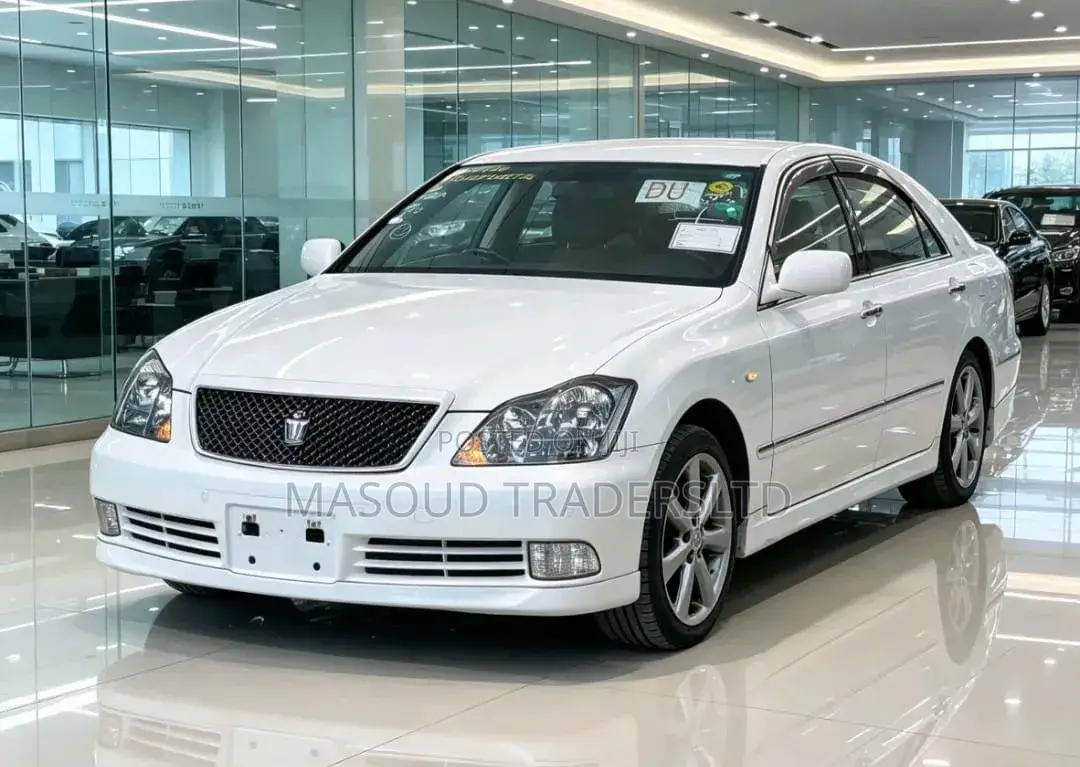 Toyota Crown 2006 Off white