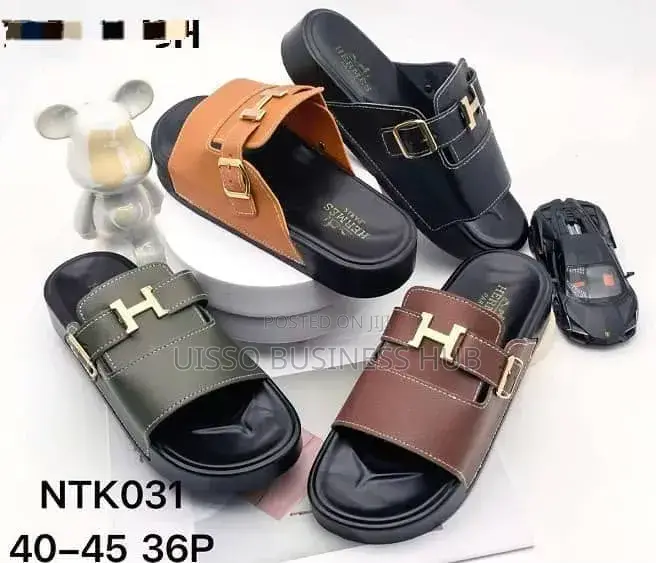  Sandals Pecs 
