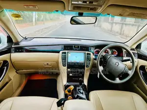 Toyota Crown 2007 White