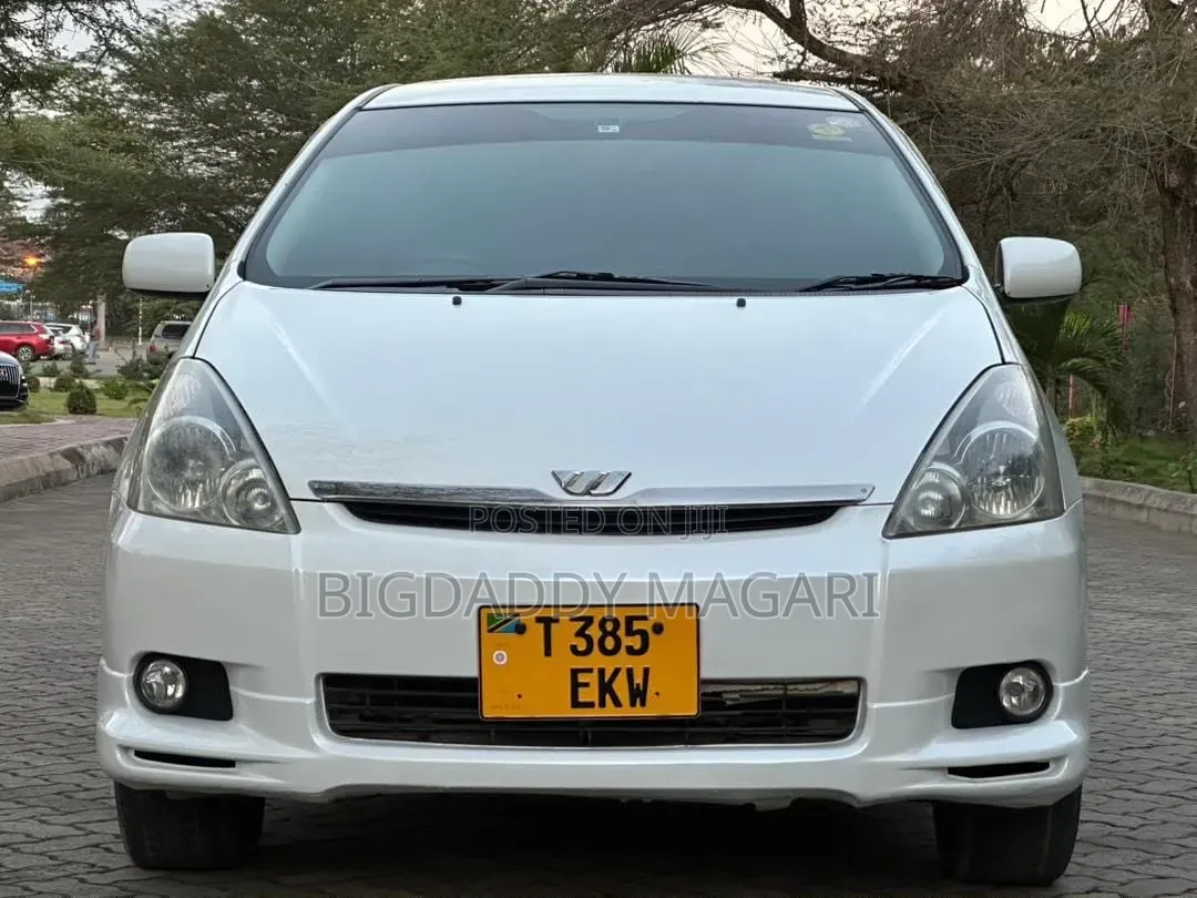Toyota Wish 2005