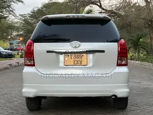 Toyota Wish 2005