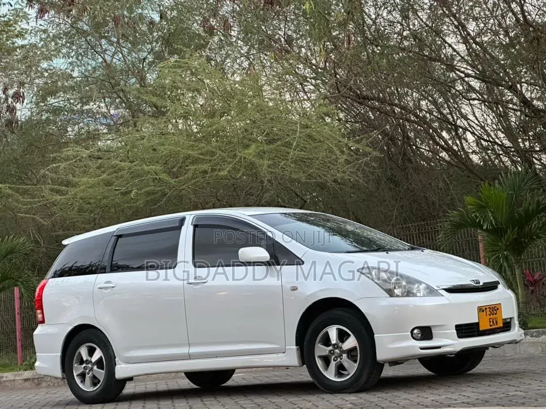 Toyota Wish 2005