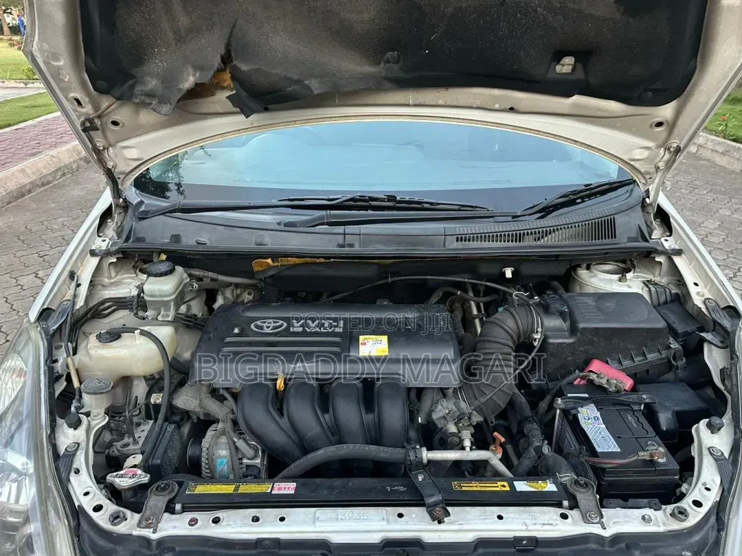 Toyota Wish 2005
