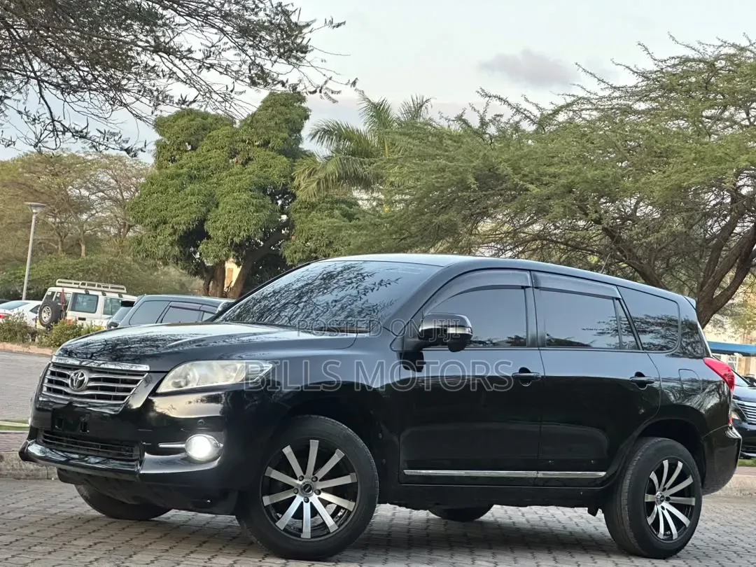 Toyota Vanguard 2011 Black