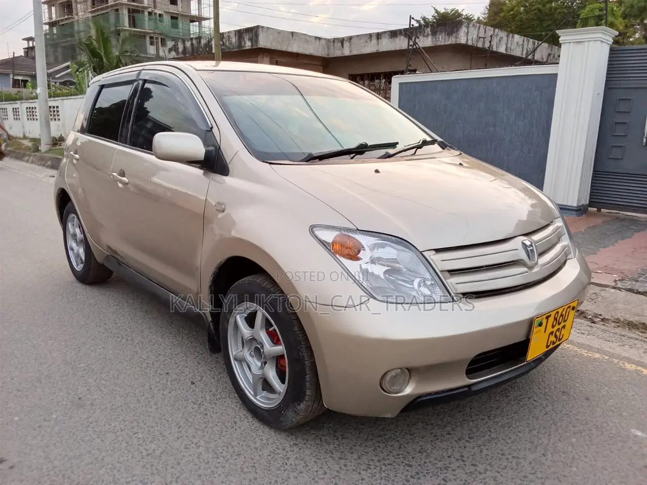 Toyota IST 2007 Gold