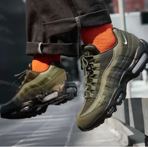 ?Nike Premium Sneakers
