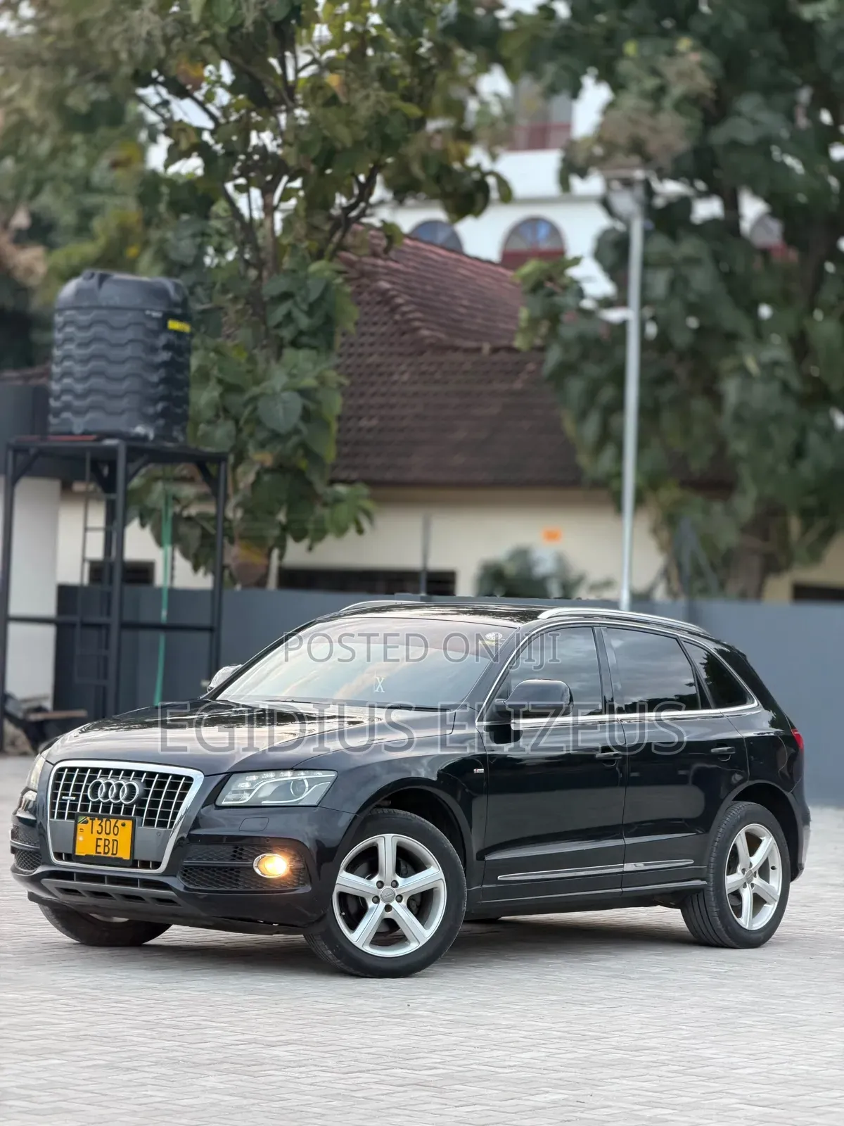 Audi Q5 2010 Black