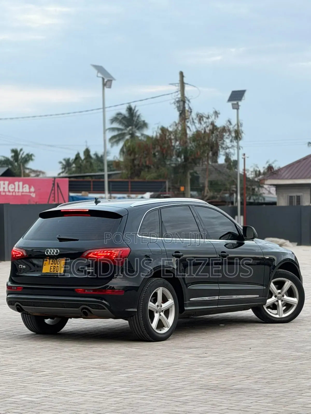 Audi Q5 2010 Black