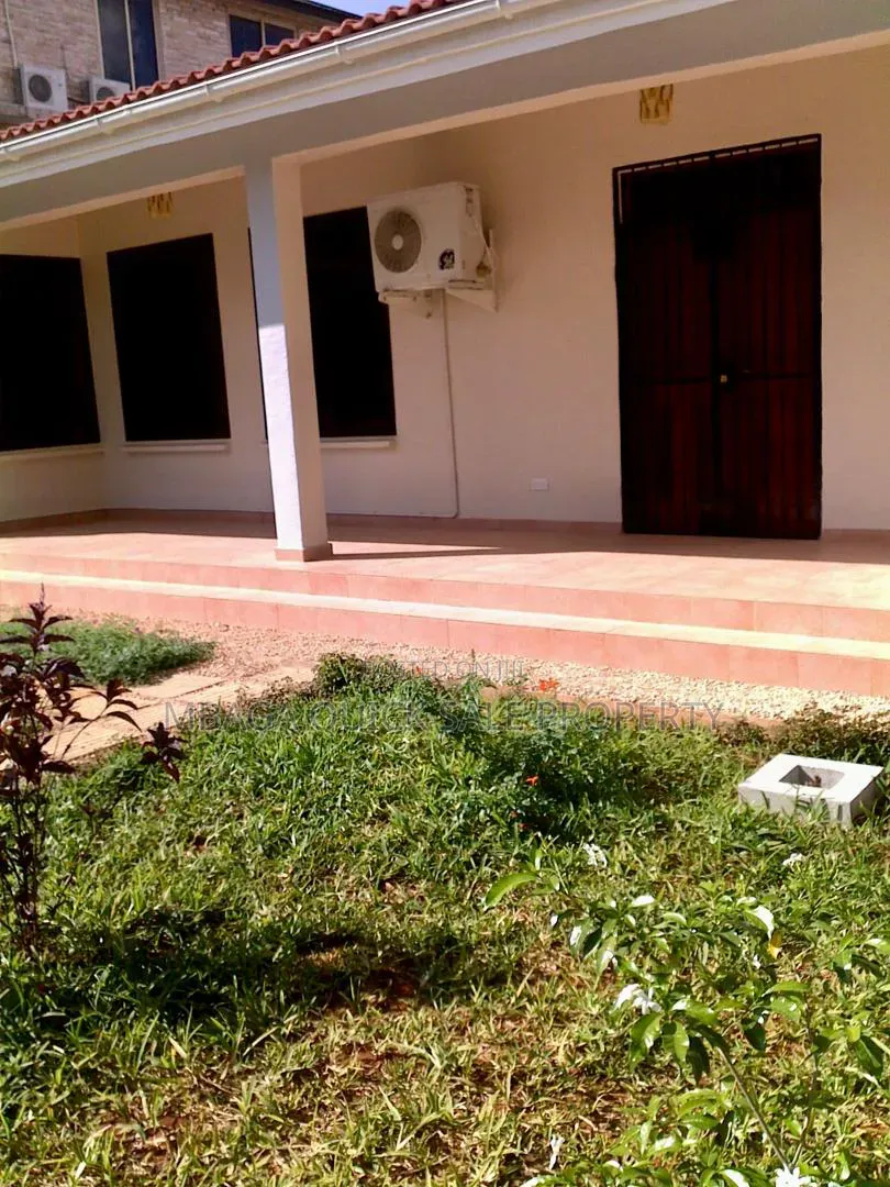 4bdrm House in Masaki, Kinondoni for rent