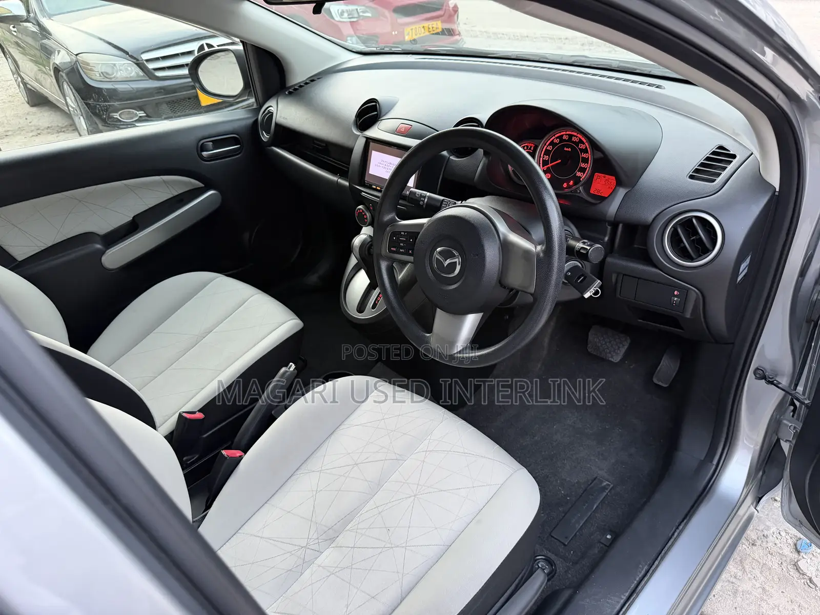 Mazda Demio 2011 Gray