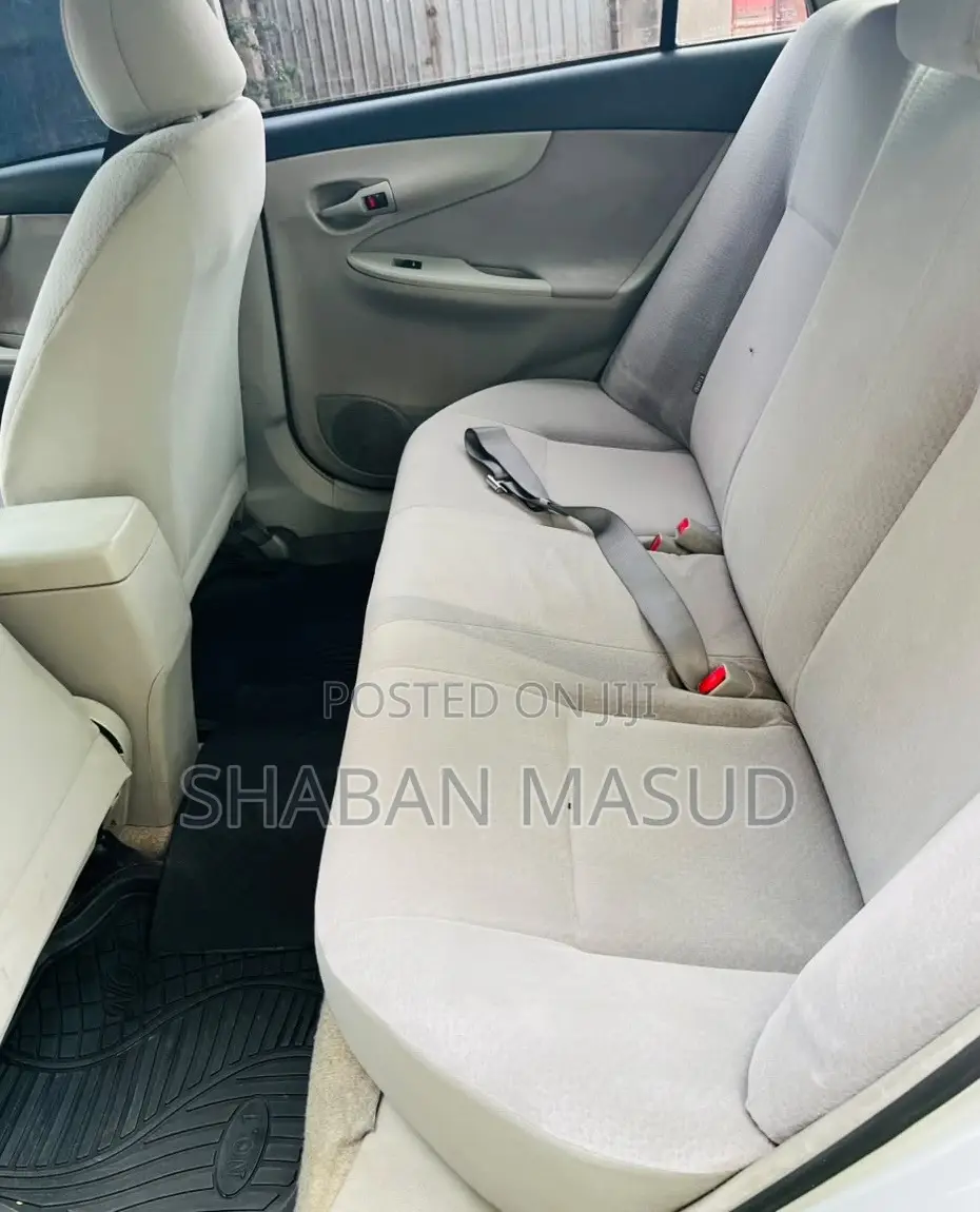 Toyota Axio 1.5 G 4WD 2006 Silver