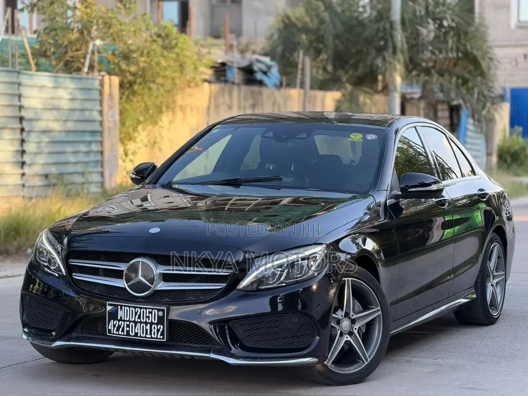 Mercedes-Benz C200 2015 Black