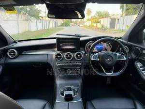 Mercedes-Benz C200 2015 Black