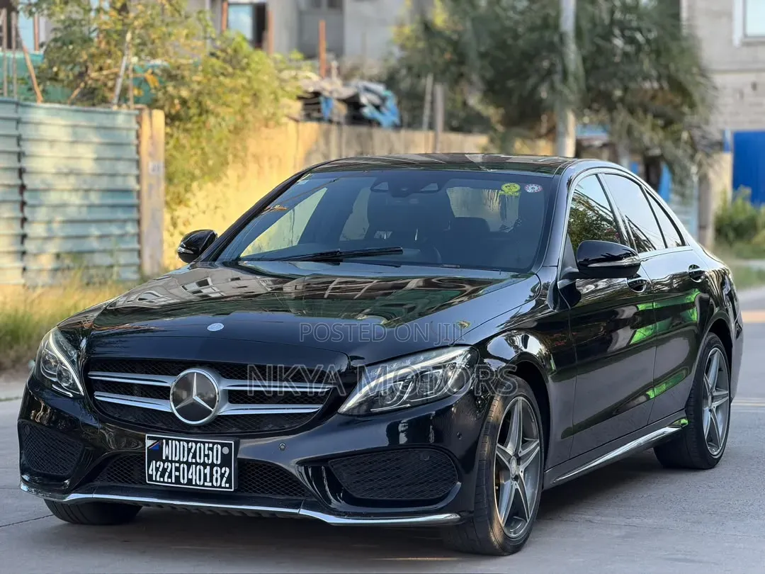 Mercedes-Benz C200 2015 Black