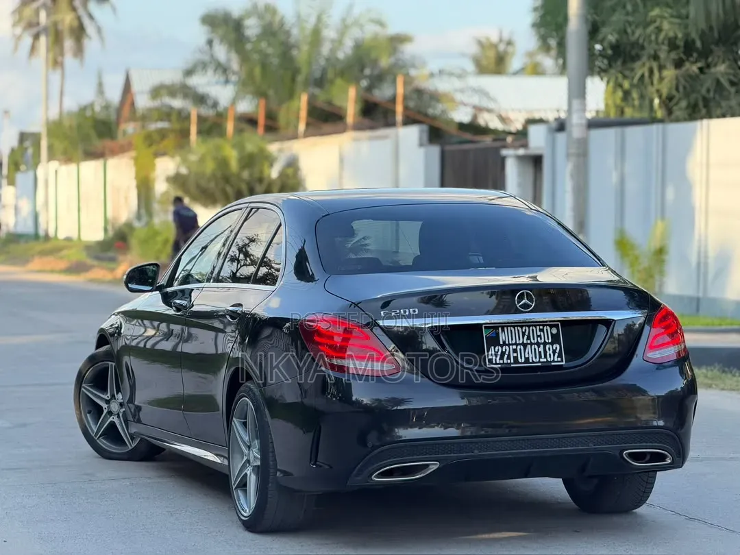 Mercedes-Benz C200 2015 Black
