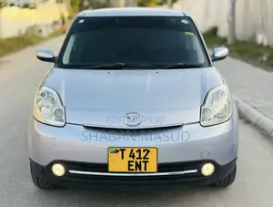 Mazda Verisa 2010