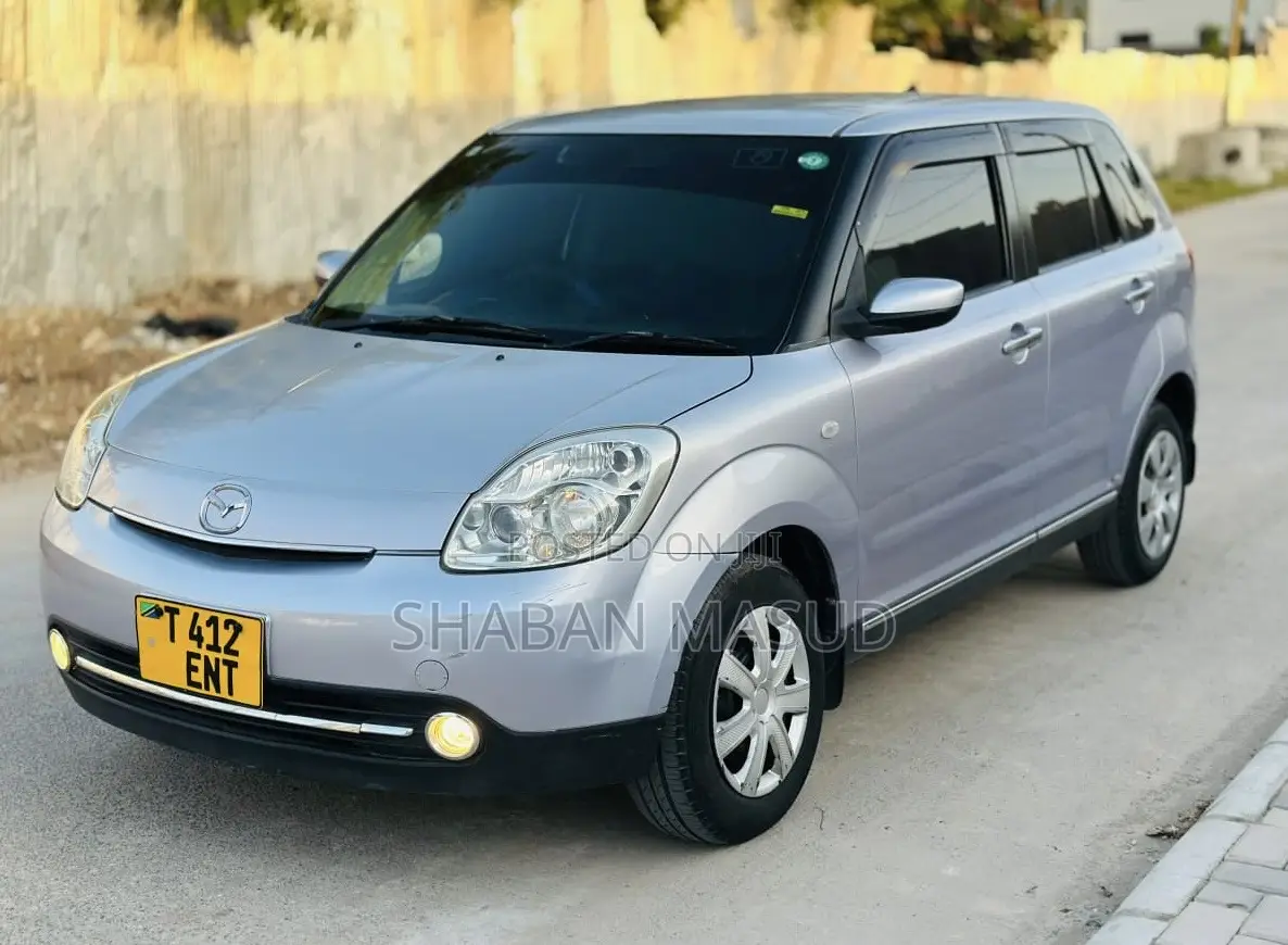Mazda Verisa 2010