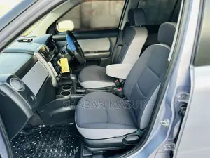 Mazda Verisa 2010