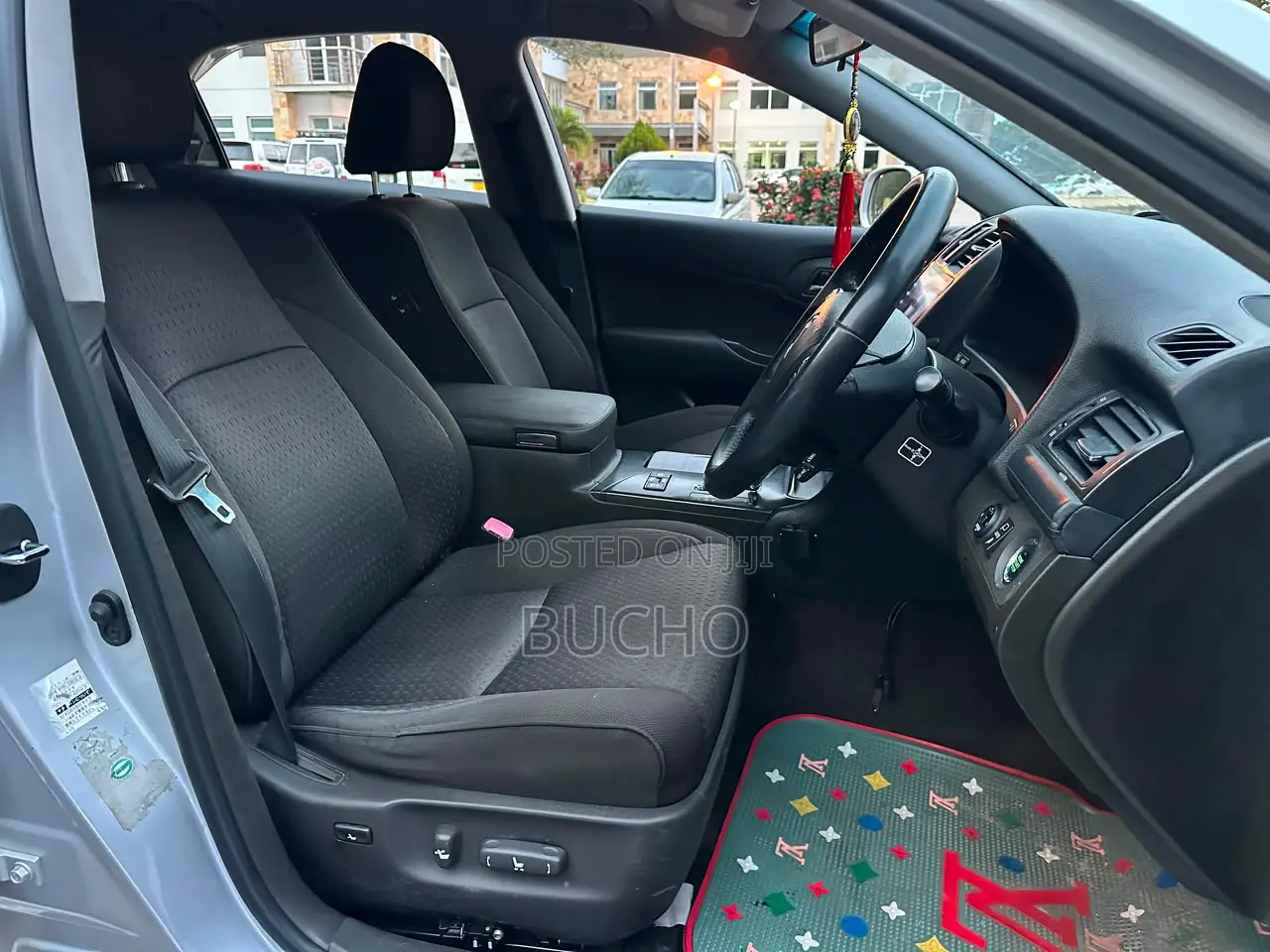 Toyota Crown 2009 Silver