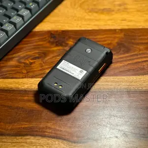 New Cat S22 Flip 16 GB Black