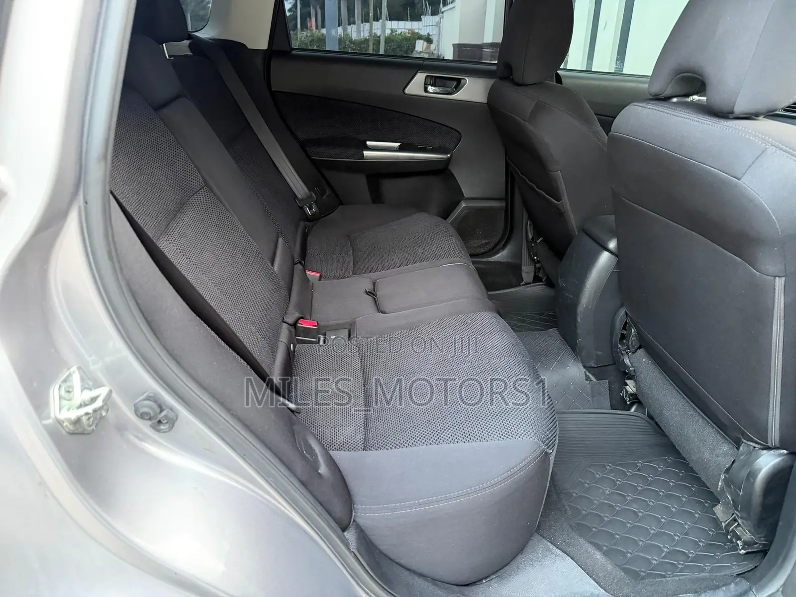 Subaru Forester 2011 Gray