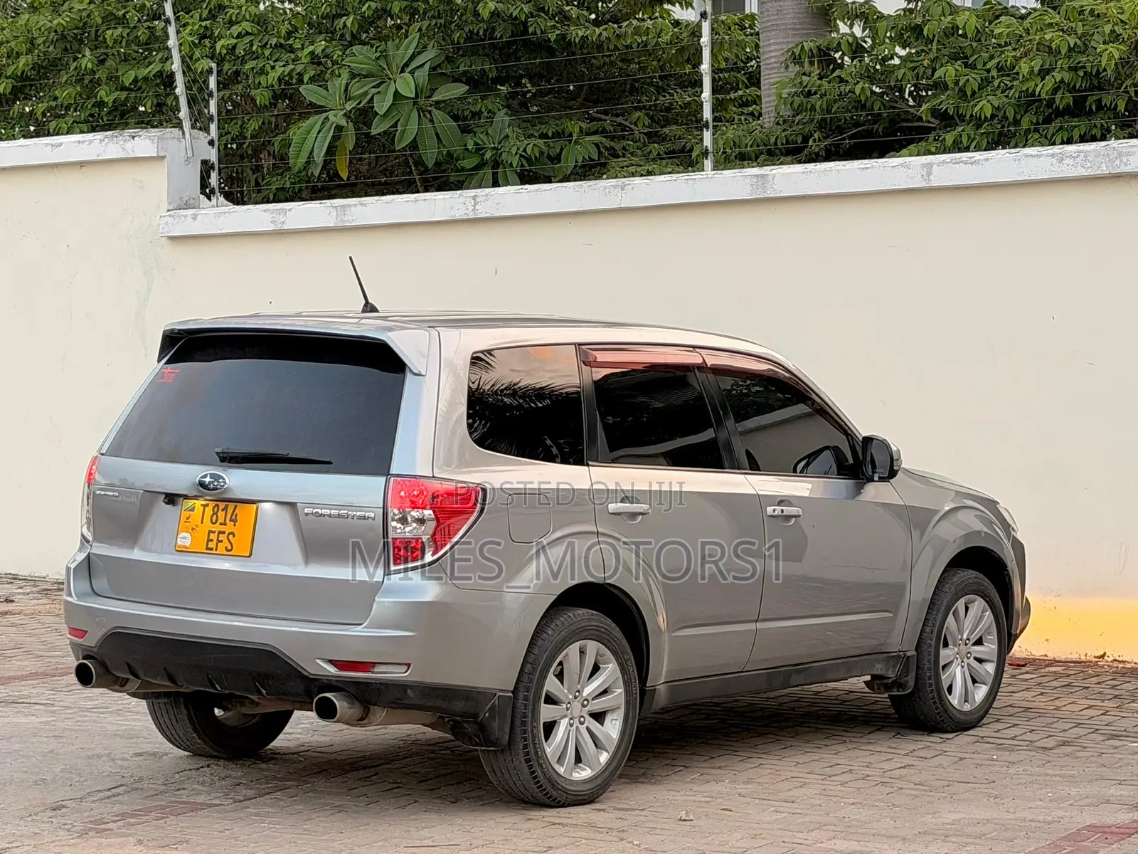 Subaru Forester 2011 Gray