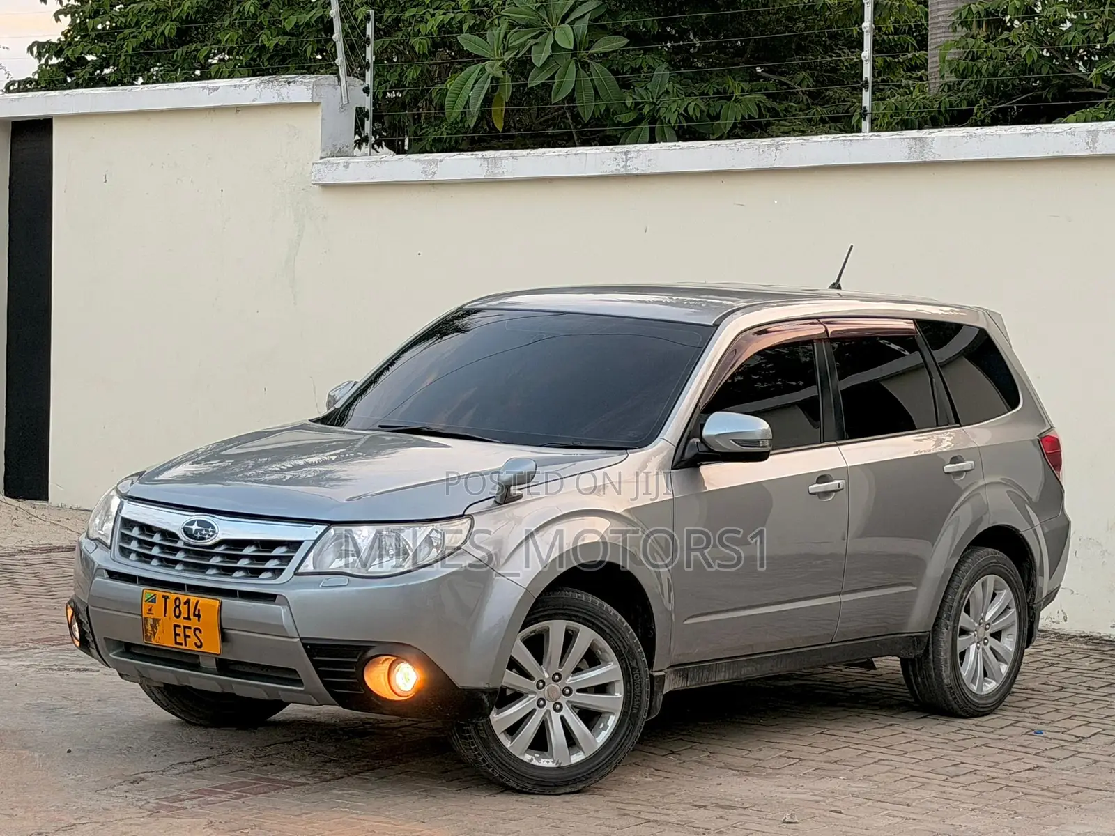 Subaru Forester 2011 Gray