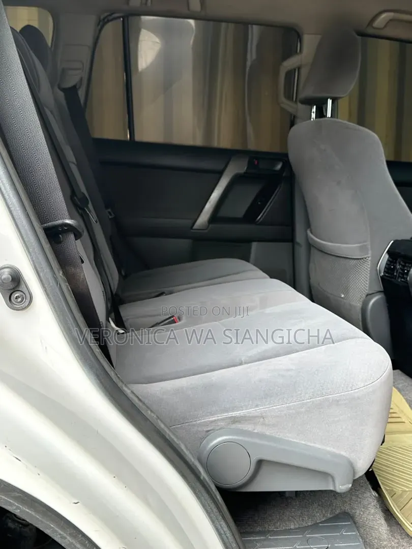 Toyota Land Cruiser Prado 2010