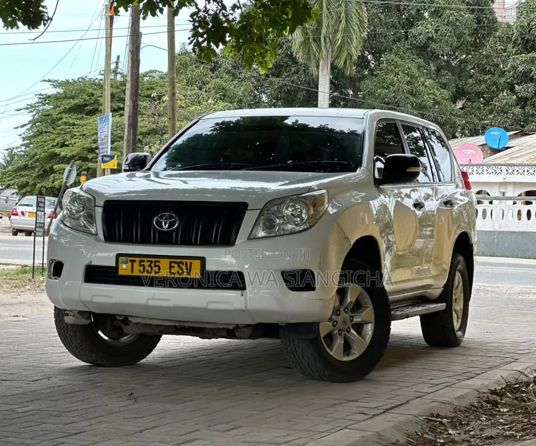 Toyota Land Cruiser Prado 2010