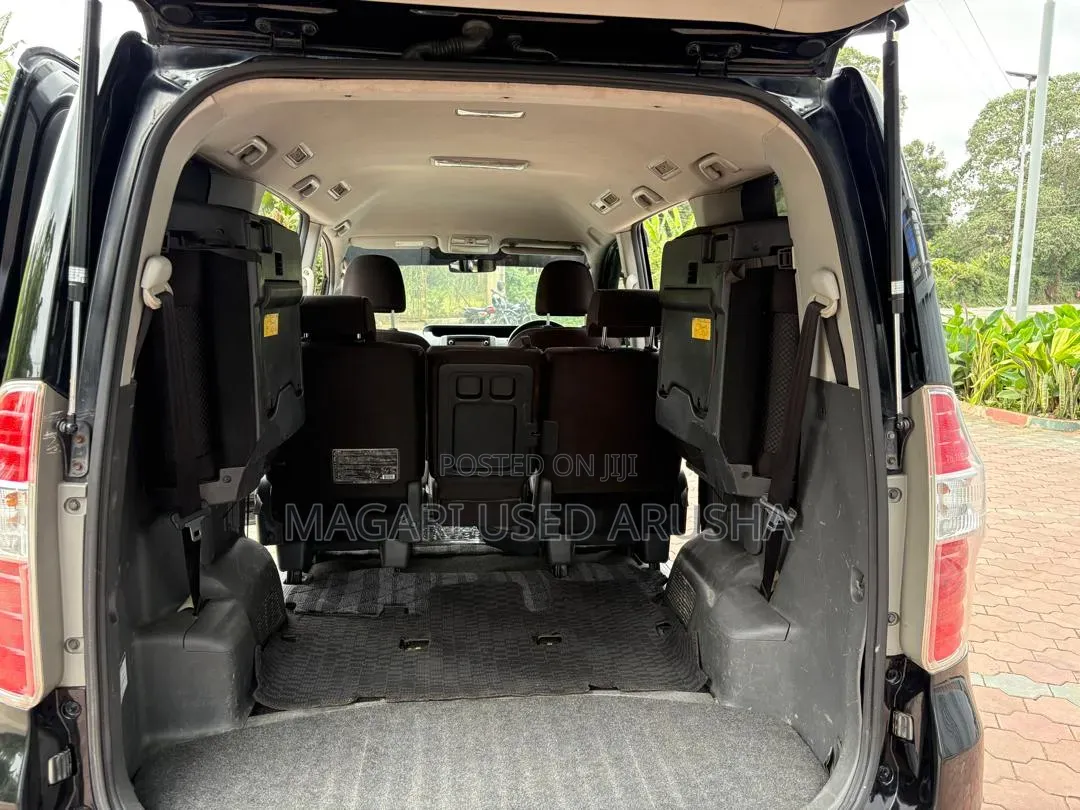 Toyota Noah 2009 Black