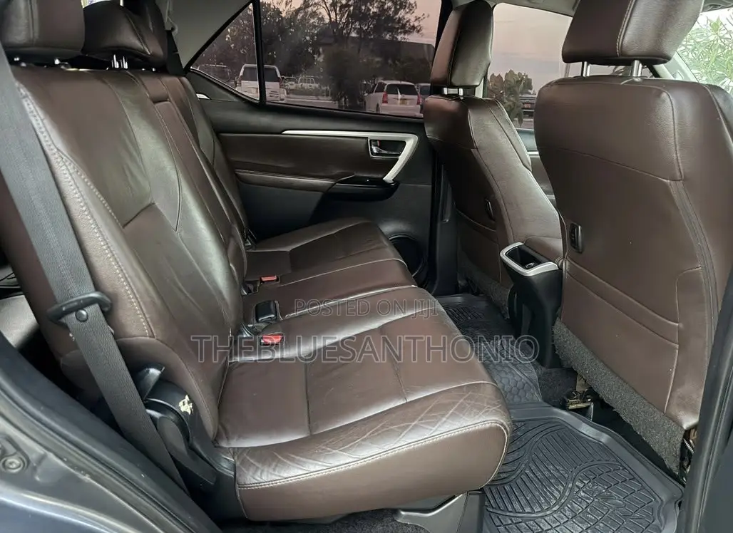 Toyota Fortuner 2018 Gray