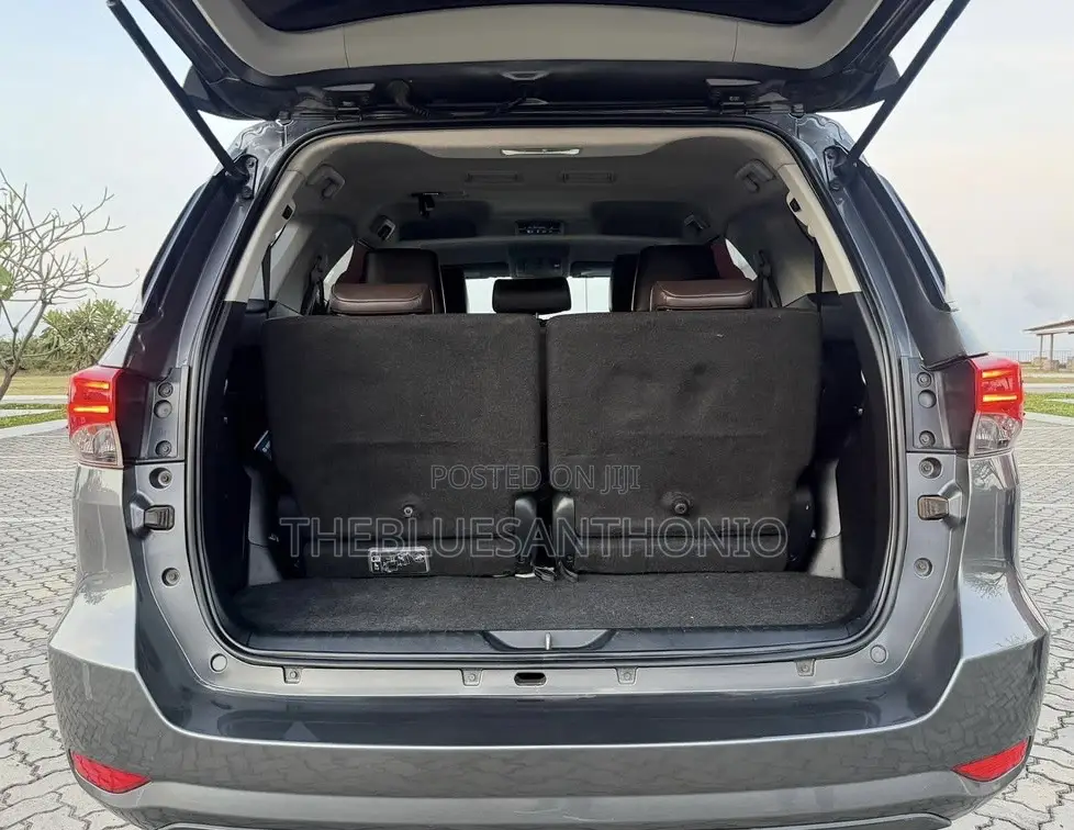 Toyota Fortuner 2018 Gray