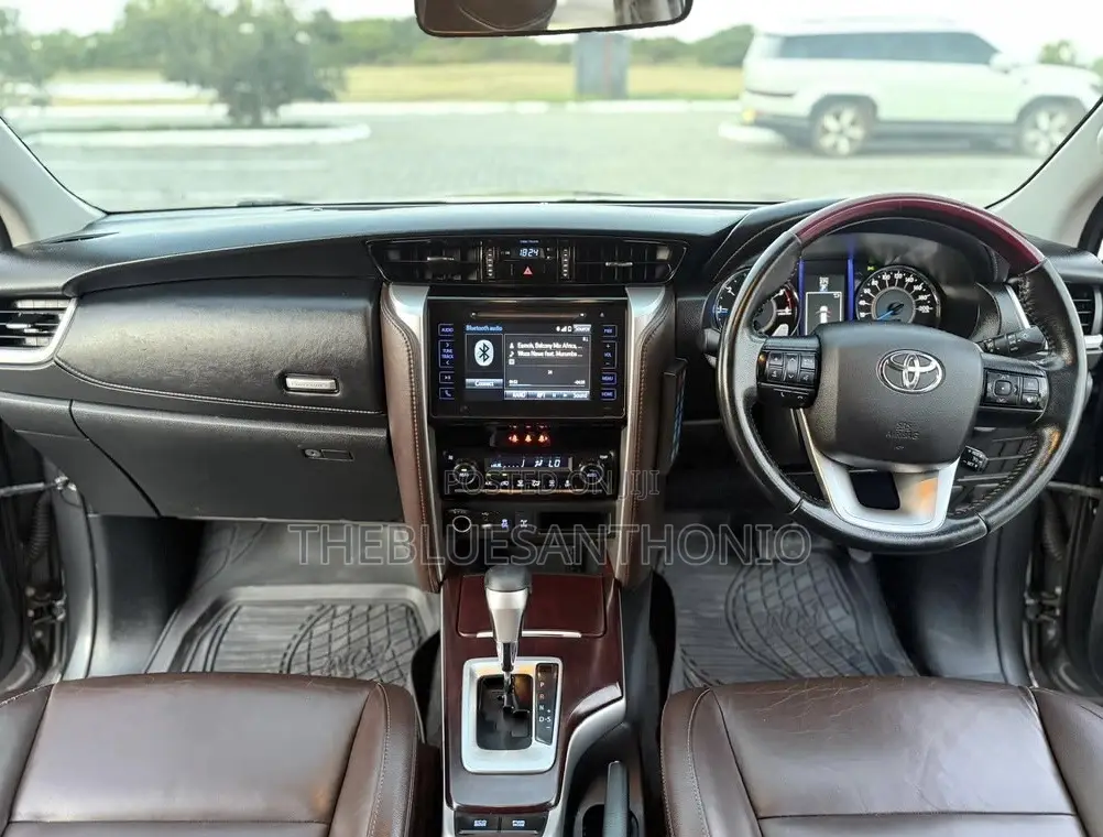 Toyota Fortuner 2018 Gray