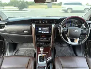 Toyota Fortuner 2018 Gray