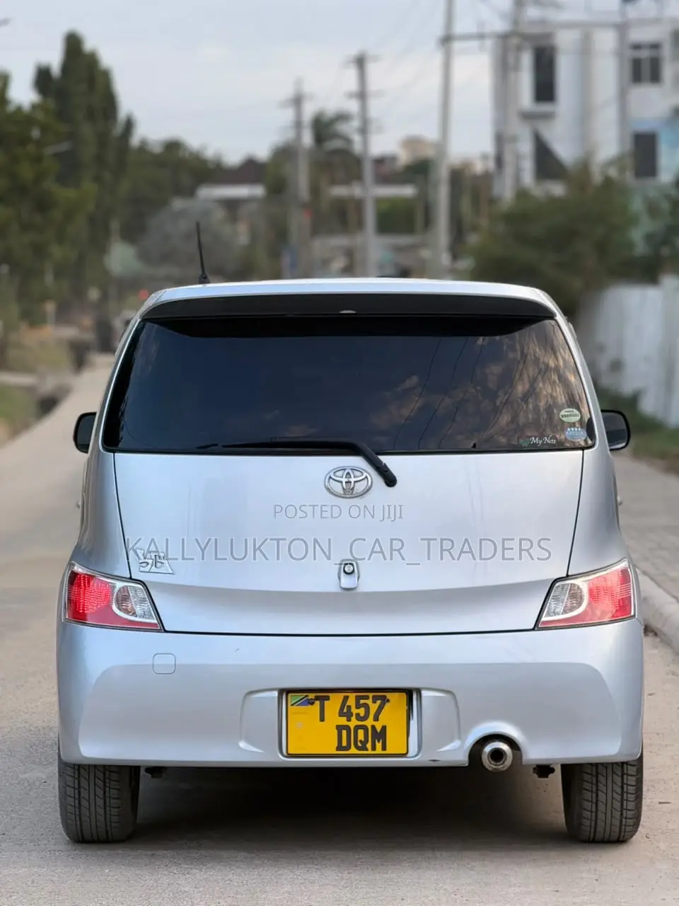 Toyota bB 2009 Silver